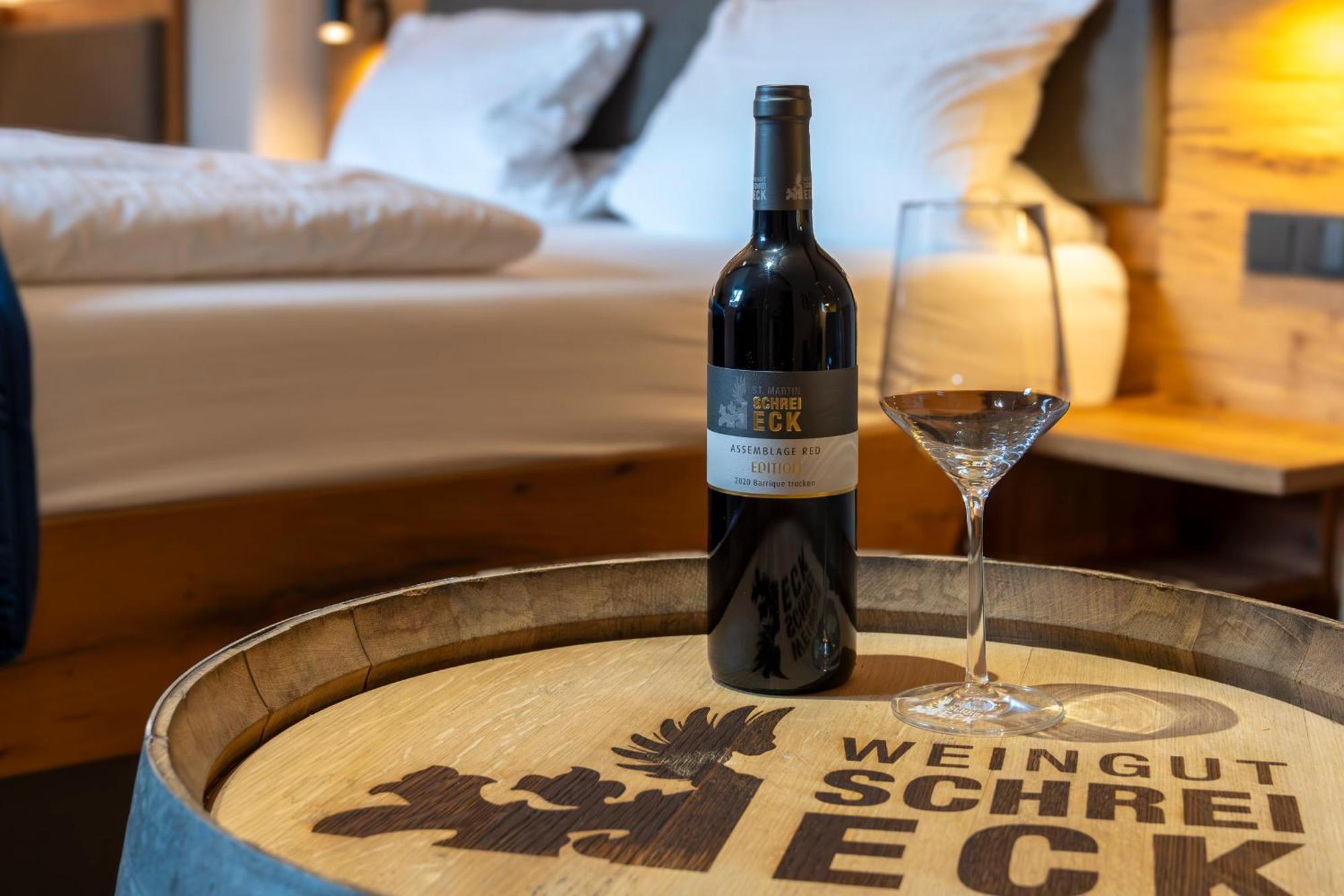 Weingut Schreieck Vinotel & Gutshaus Санкт-Мартин Экстерьер фото